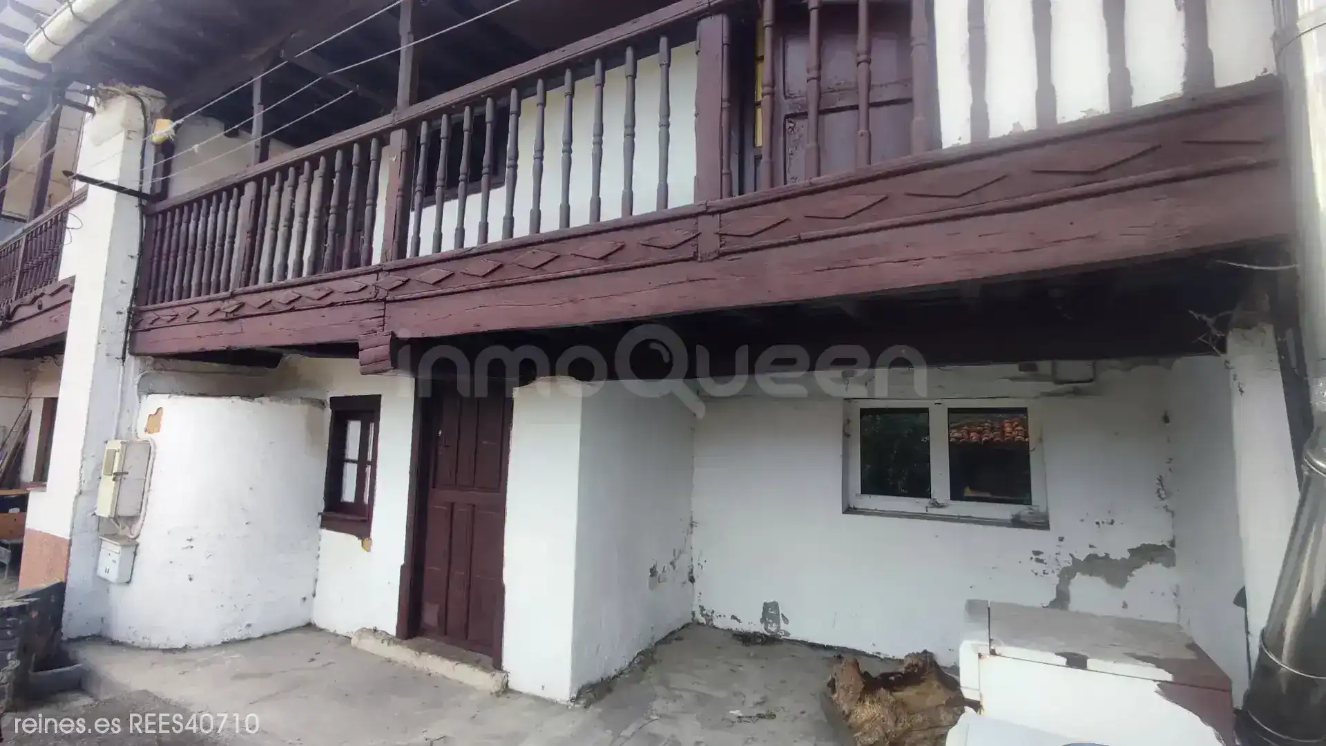 Vista exterior de Casa adosada en venta en Morcín con Calefacción, Terraza y Amueblado