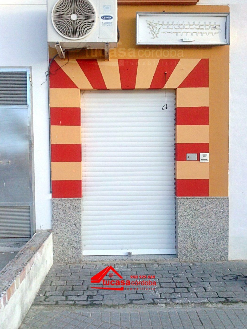 Vista exterior de Local en venda en Guadalcázar amb Aire condicionat