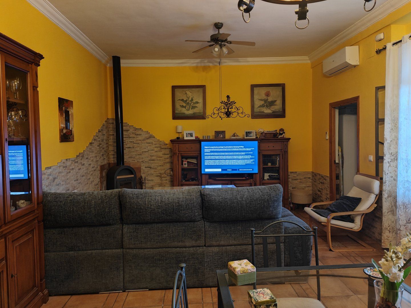 Sala de estar de Casa o chalet en venta en Bormujos con Aire acondicionado y Calefacción