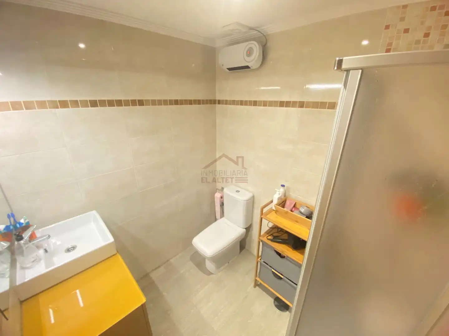 Baño de Piso en venta en Elche / Elx con Aire acondicionado, Calefacción y Horno