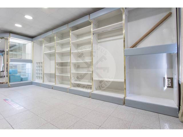 Local comercial en Alquiler en Sant Vicenç de Castellet