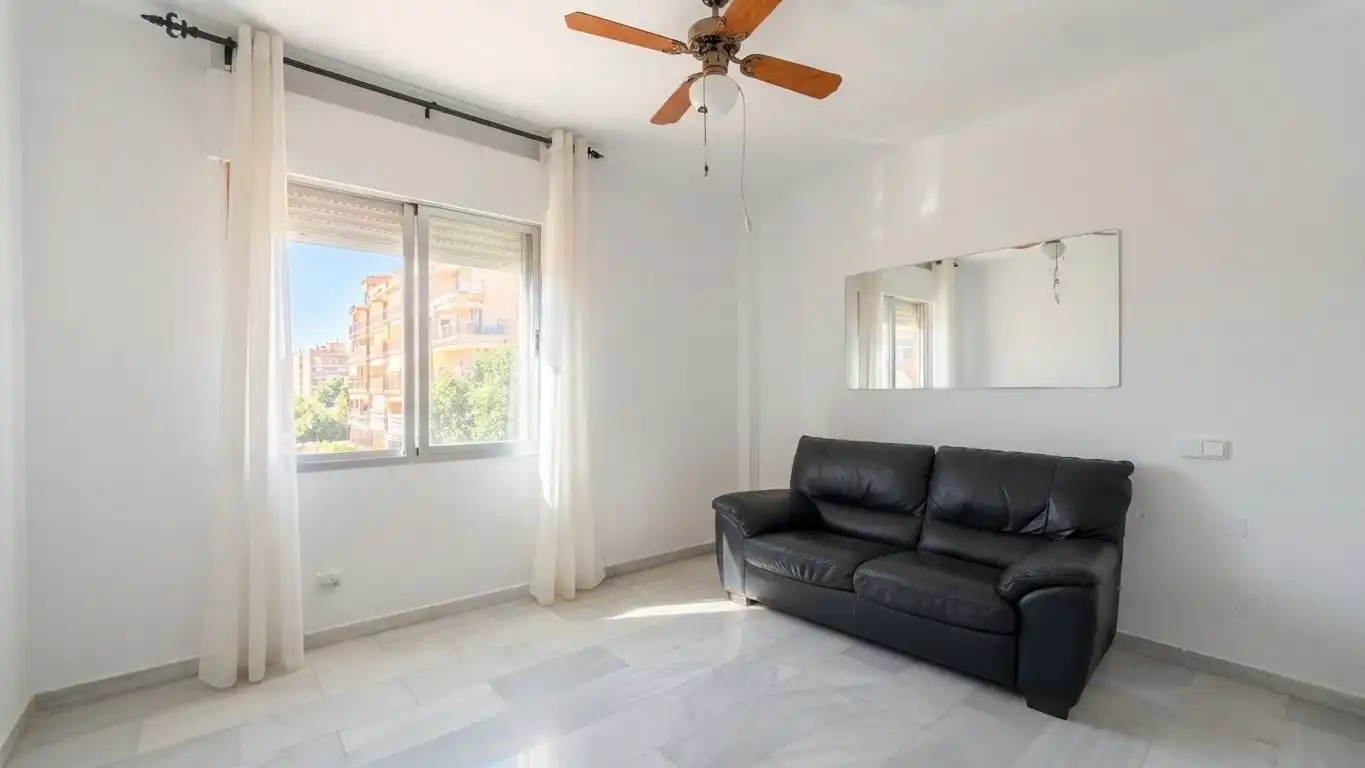Sala d'estar de Pis en venda en Fuengirola amb Terrassa, Traster i Moblat