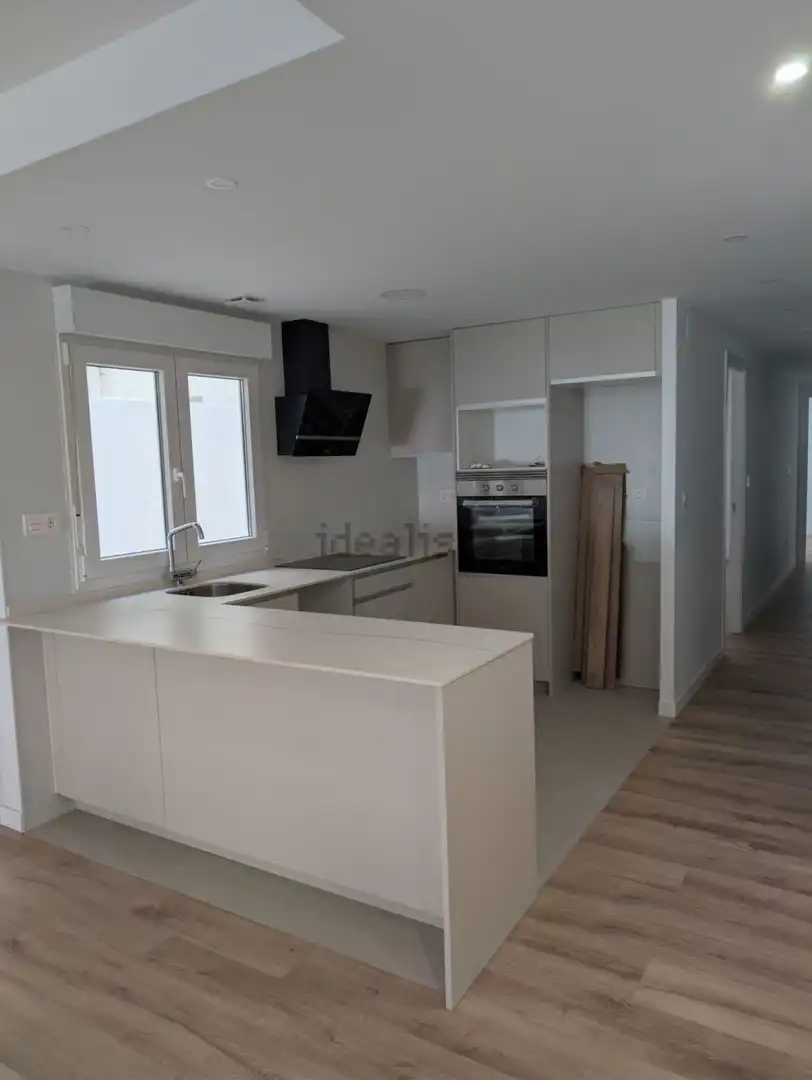 Kitchen of Flat for sale in Elche / Elx  with Parquet flooring, Terrace and Balcony