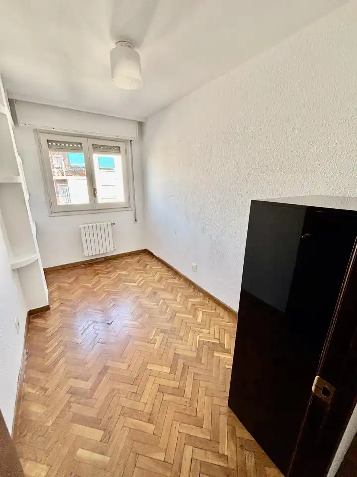 Habitación de Piso en venta en Zaragoza con Aire acondicionado, Calefacción y Parquet