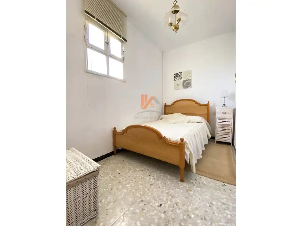 Habitación de Casa adosada en venta en Ribeira con Jardín privado, Horno y Microondas