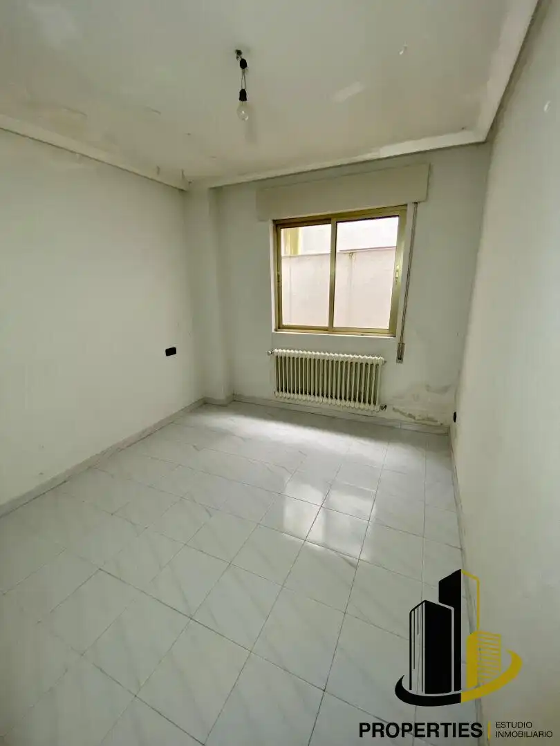 Bedroom of Flat for sale in Guijuelo