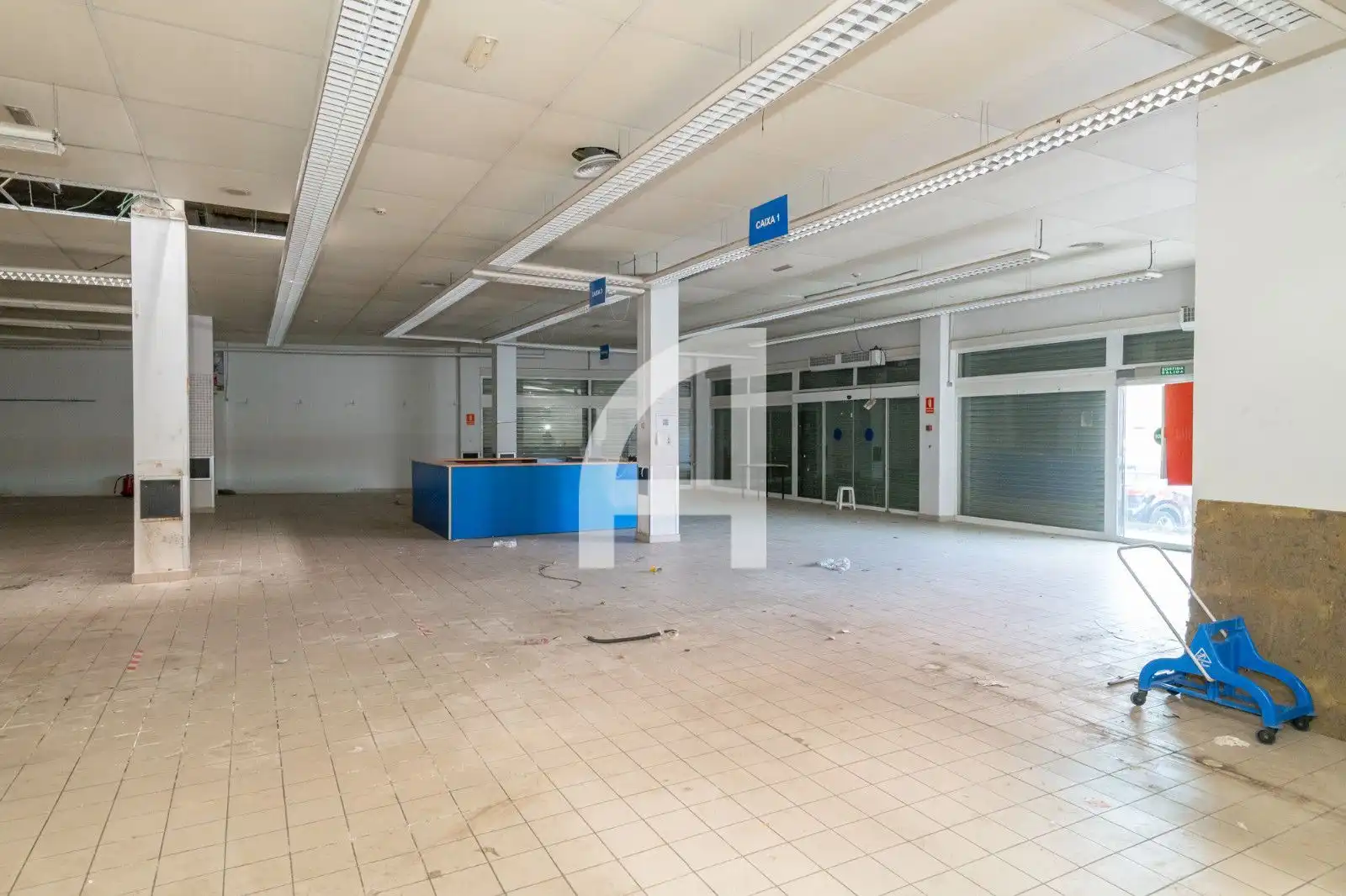 Industrial buildings for rent in Girona