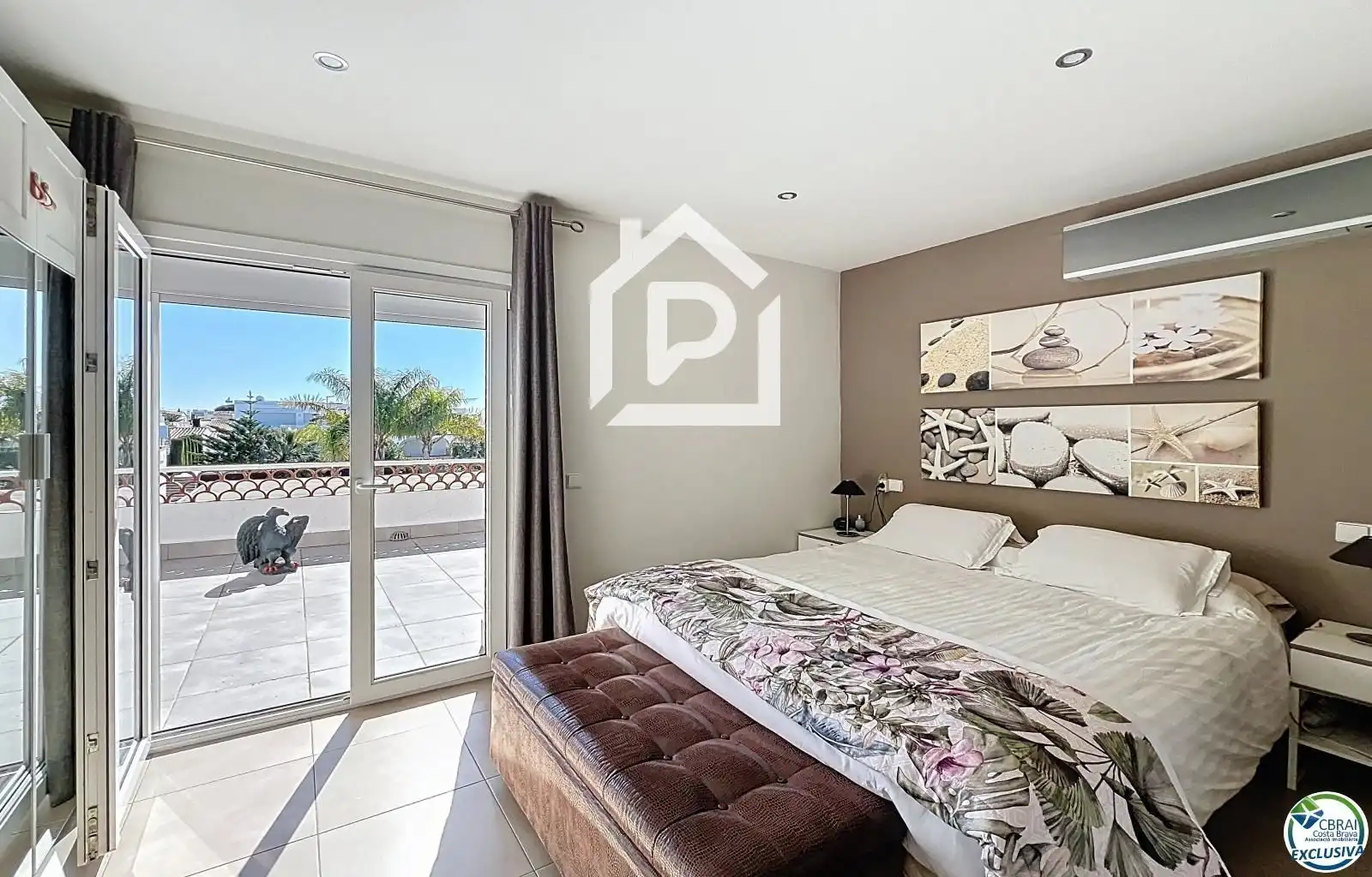 Houses for sale in Empuriabrava, Girona