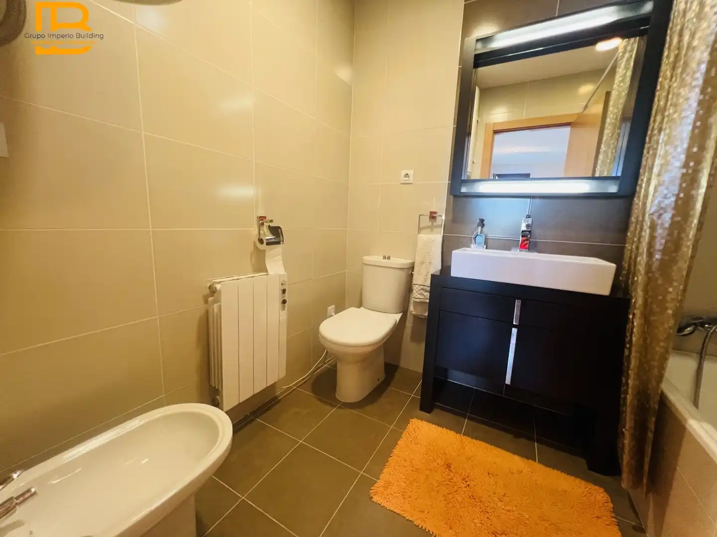 Baño de Piso en venta en Villarcayo de Merindad de Castilla la Vieja con Calefacción, Parquet y Terraza