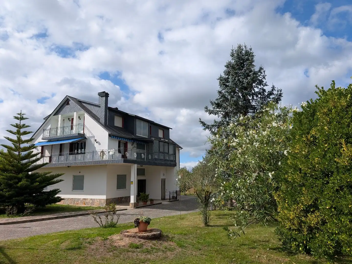 Exterior view of Houses for sale in Silleda, Pontevedra