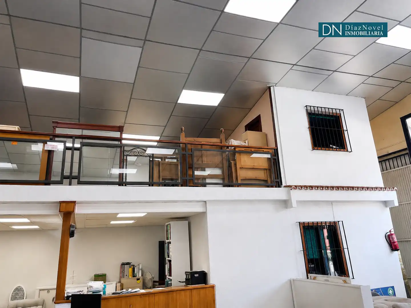 Nave industrial de alquiler en Málaga con Alarma