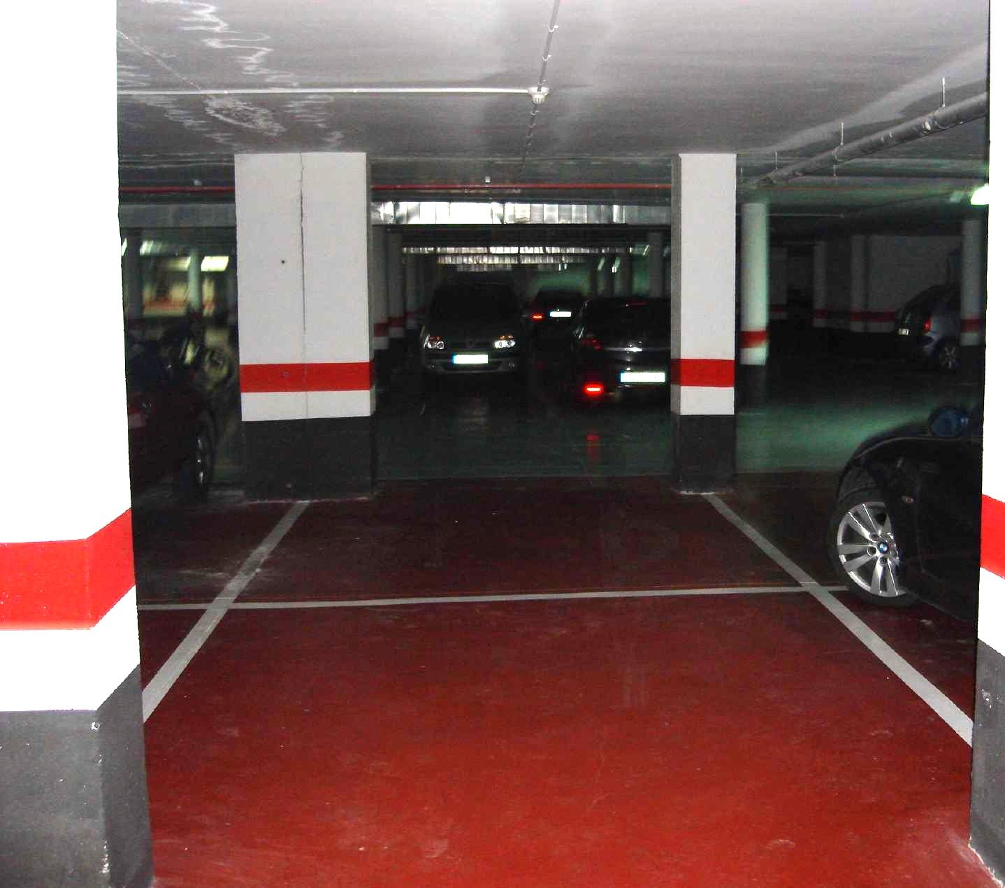 Aparcament de Garatge en venda en  Logroño