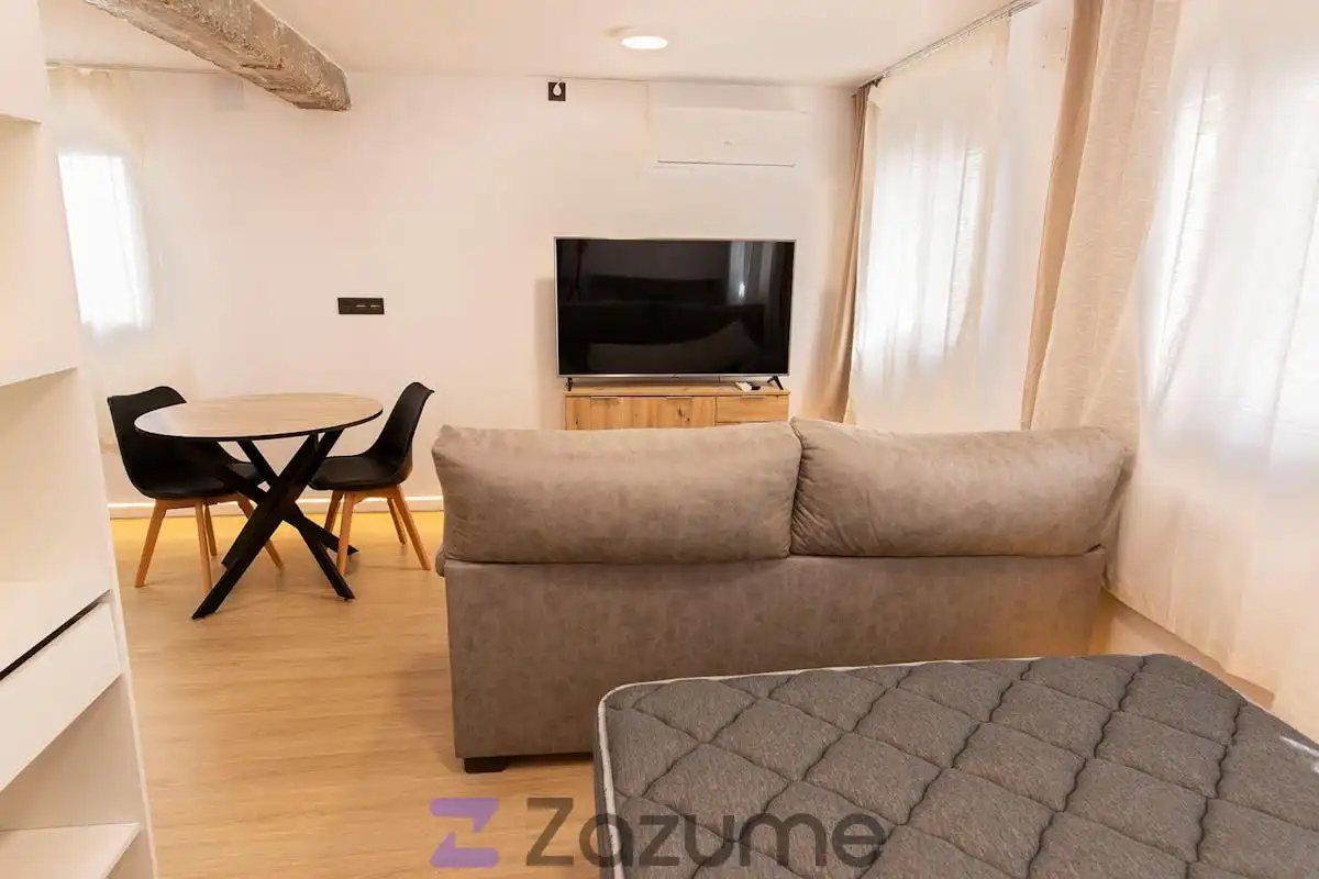 Living room of Flat for rent in Jaén  with Air Conditioner, Heating and Furnished