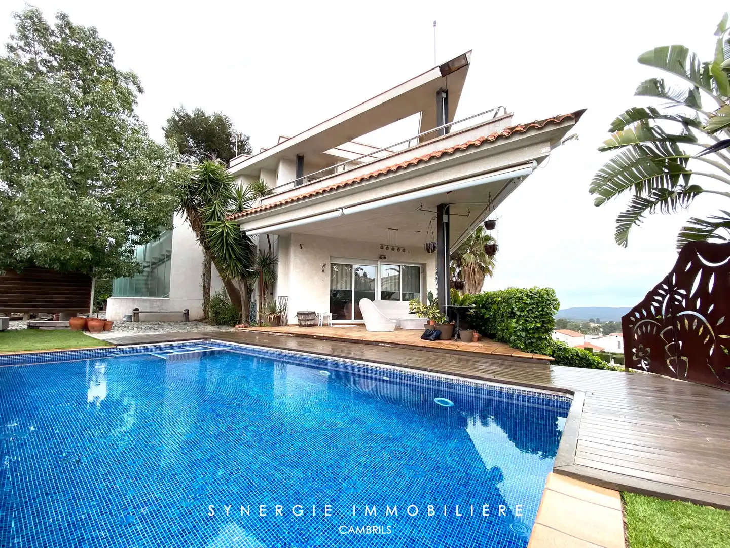House with pool for sale in Urbanitzacio Residencial 5 Estrelles