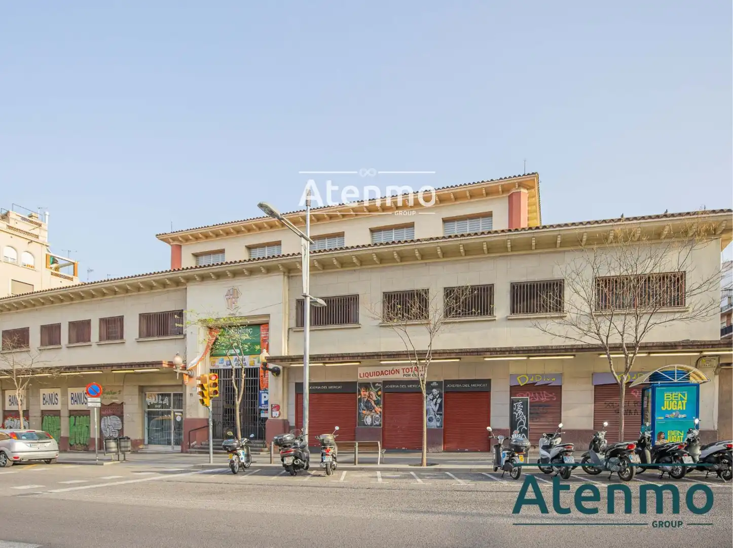 Vista exterior de Casa o xalet en venda en Barcelona amb Terrassa