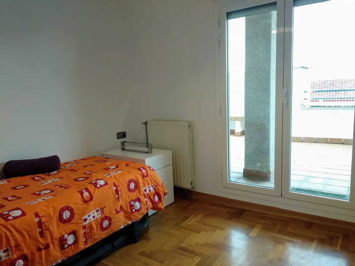 Habitación de Ático de alquiler en Barañáin / Barañain con Calefacción, Parquet y Terraza