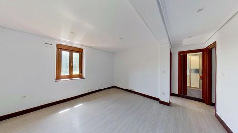 Foto 3 de Piso en venta en Loiu, Bizkaia