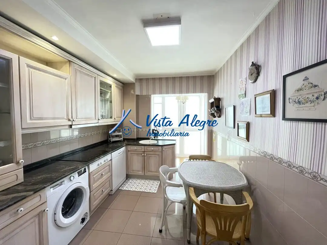 Küche von Wohnung zum Verkauf in Haro mit Klimaanlage, Heizung und Parkett