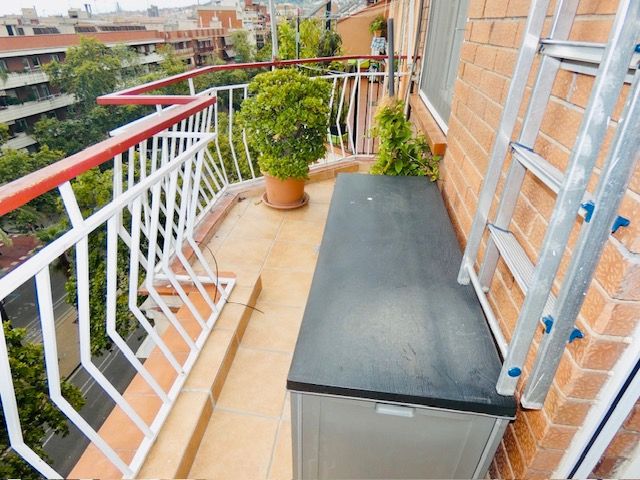 Attic for sale in Via Júlia, Verdum, Nou Barris