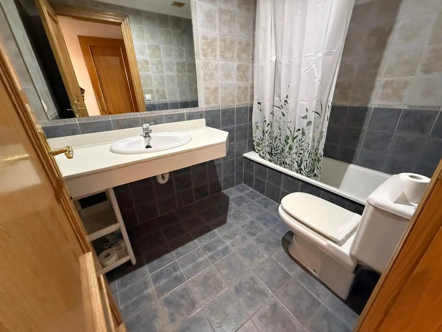 Wohnung zur Miete in Nava, 4, Montecerrao