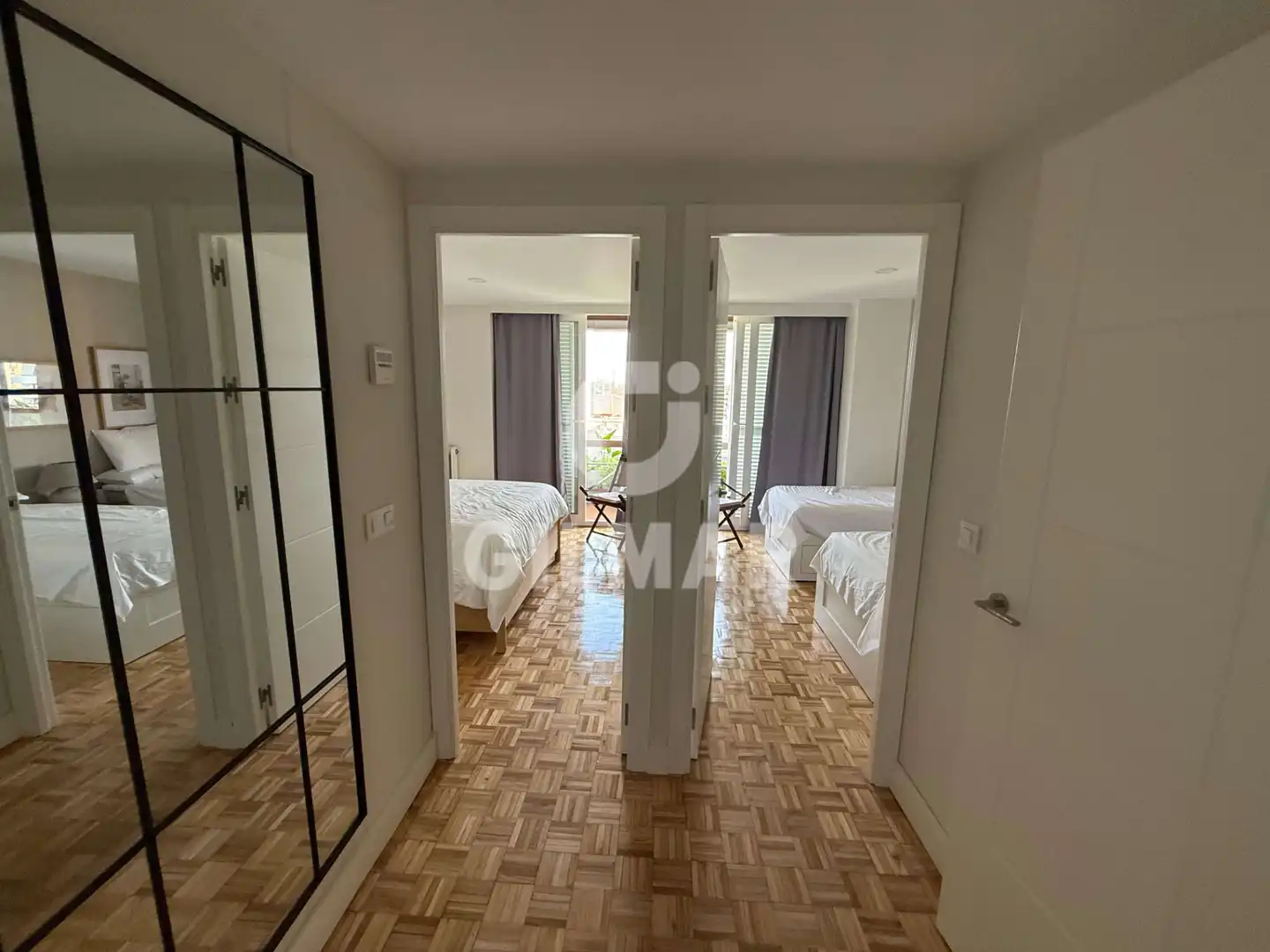 Bedroom of Flat for rent in Sevilla  with Air Conditioner, Heating and Parquet flooring