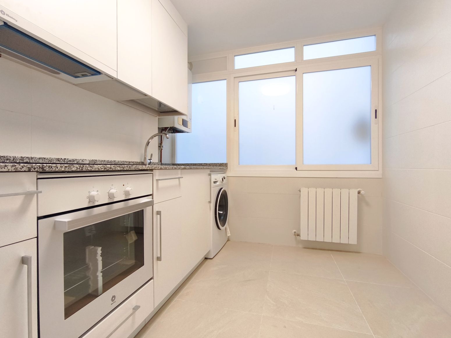 Kitchen of Flat for sale in  Logroño  with Heating, Terrace and Balcony