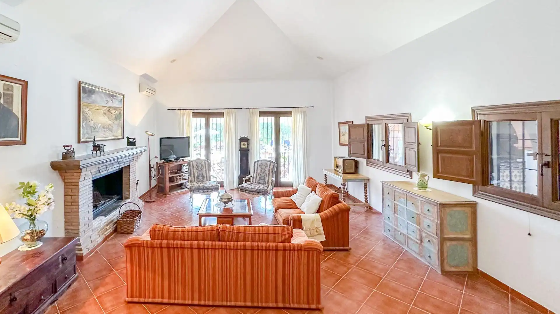 Living room of Houses for sale in Almogía  with Air Conditioner, Private garden and Terrace