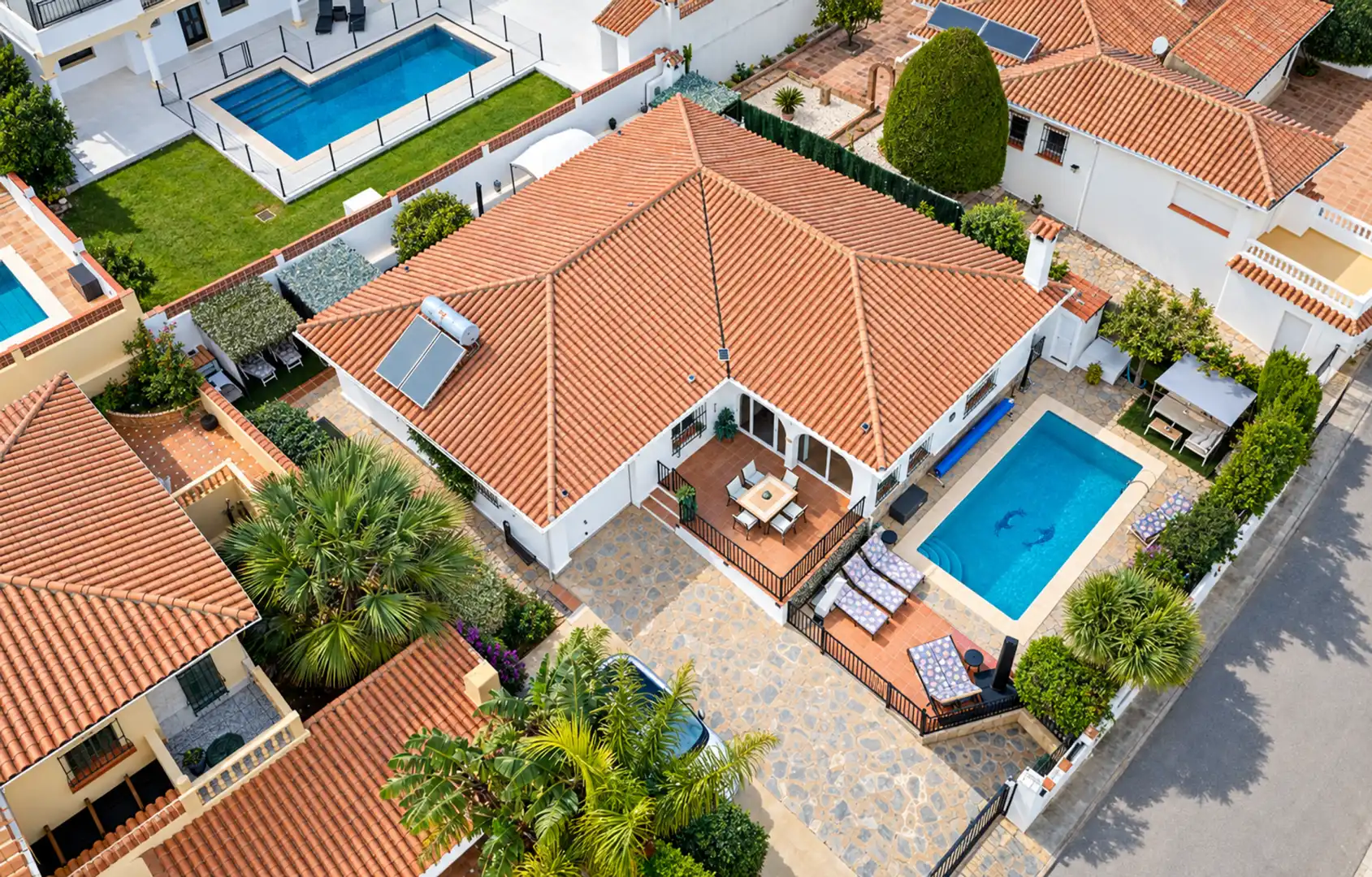 Exterior view of Houses for sale in La Duquesa