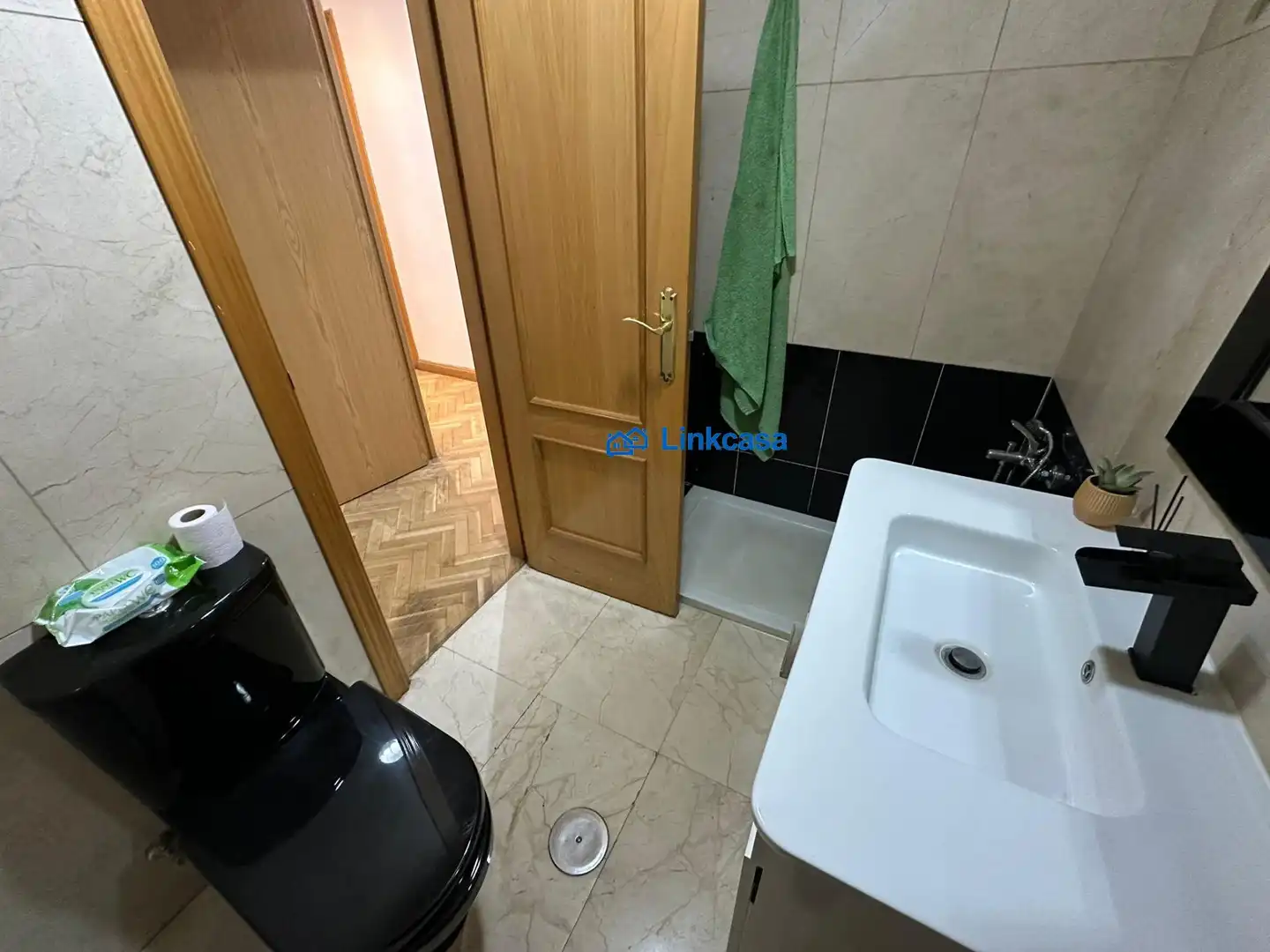 Baño de Piso en venta en Madrid con Aire acondicionado, Calefacción y Parquet