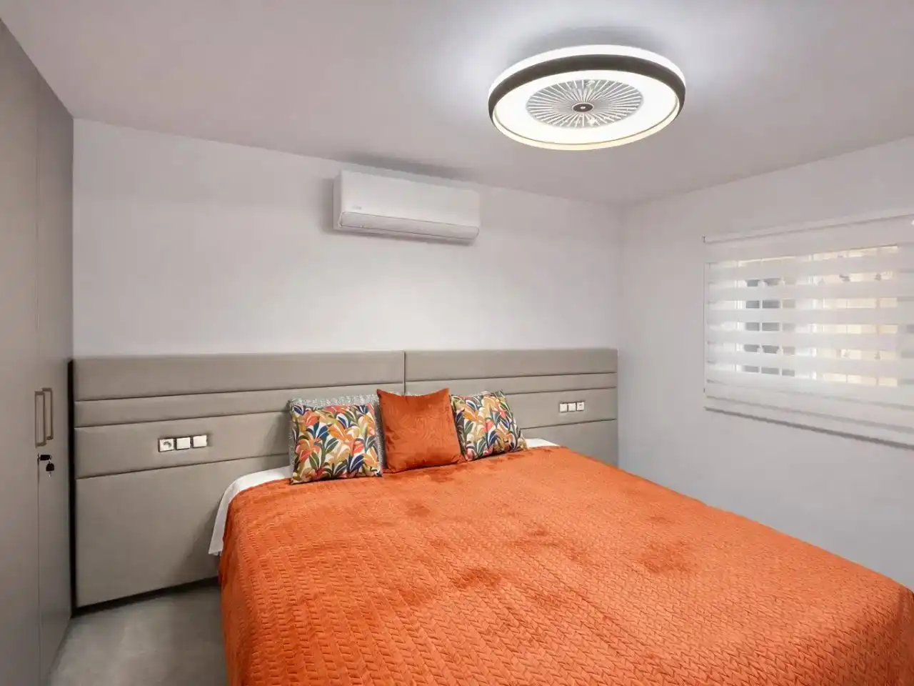 Dormitori de Apartament en venda en Arona amb Aire condicionat, Piscina i Balcó