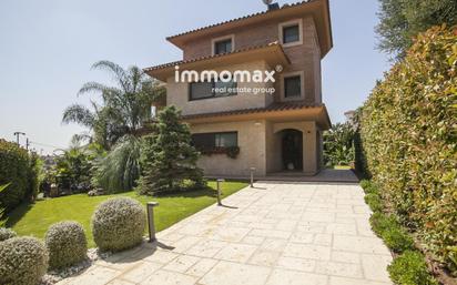 Exterior view of House or chalet for sale in Castelldefels  with Air Conditioner, Heating and Terrace