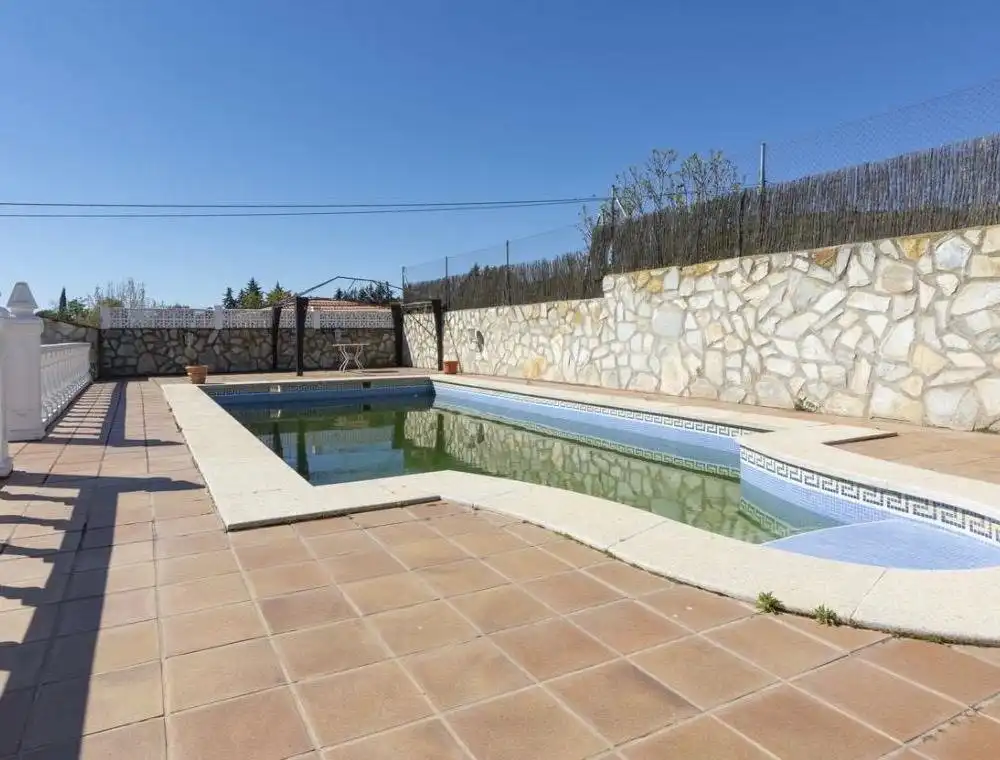 Casa amb piscina en venda a Valdesalor - Rincón de Ballesteros, imagen 2