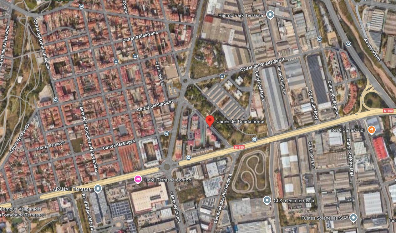 Vista exterior de Pis en venda en Terrassa