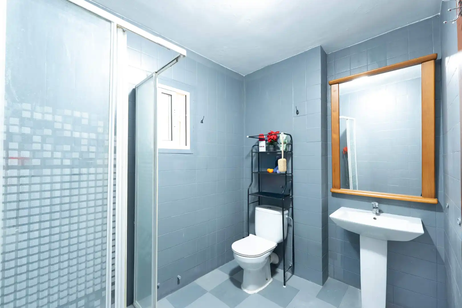Baño de Piso en venta en Fuengirola con Terraza, Amueblado y Balcón