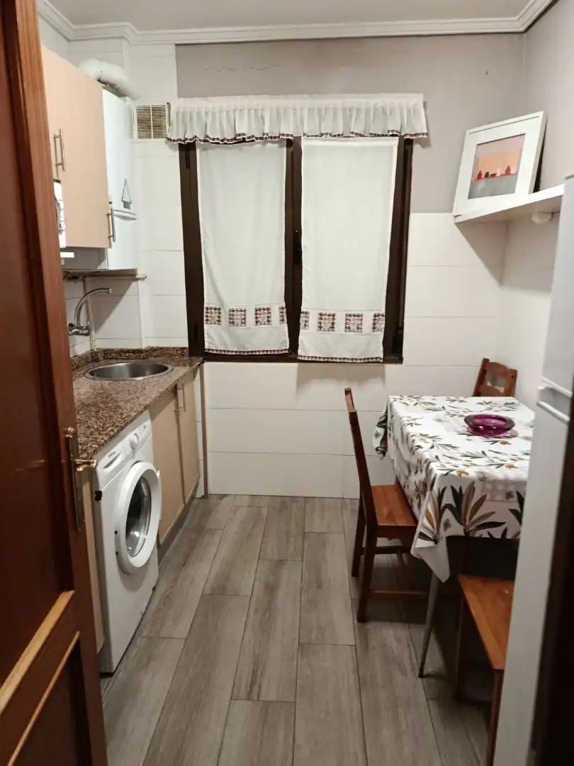 Küche von Wohnung zum Verkauf in El Astillero   mit Heizung, Möbliert und Ofen