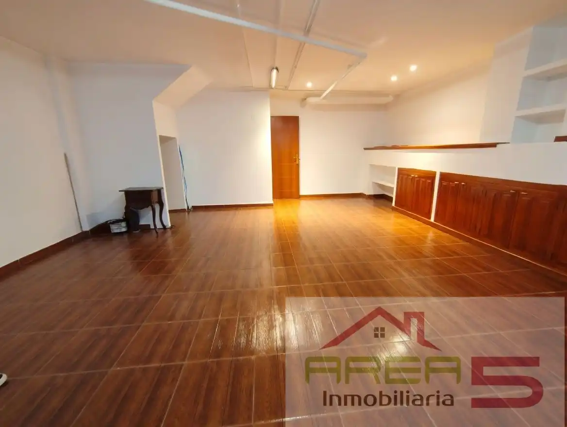 Casa adosada de lloguer en Mérida amb Aire condicionat, Calefacció i Parquet