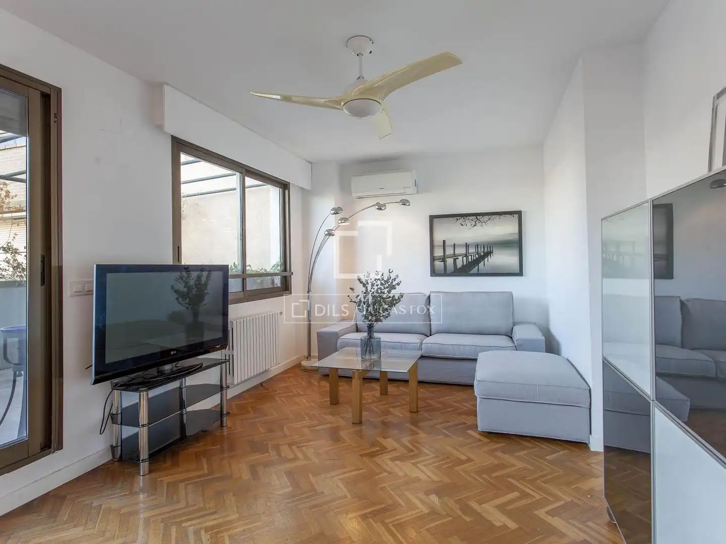 Sala d'estar de Àtic de lloguer en Valencia amb Aire condicionat, Calefacció i Parquet