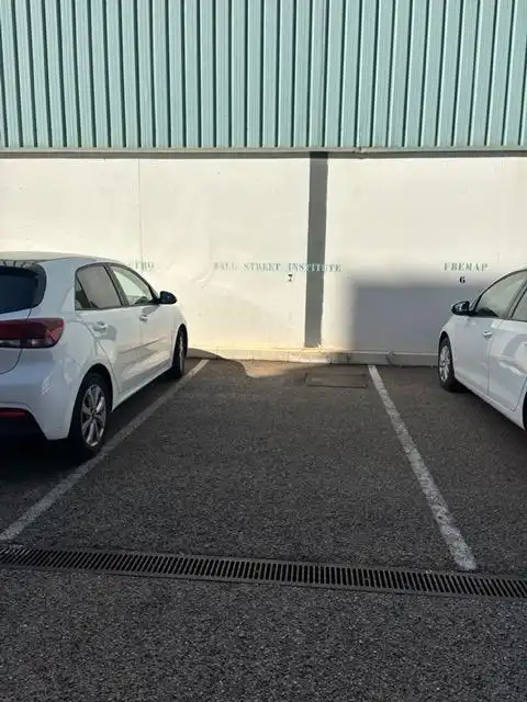 Parking de Oficina en venta en Sagunto / Sagunt con Aire acondicionado y Calefacción