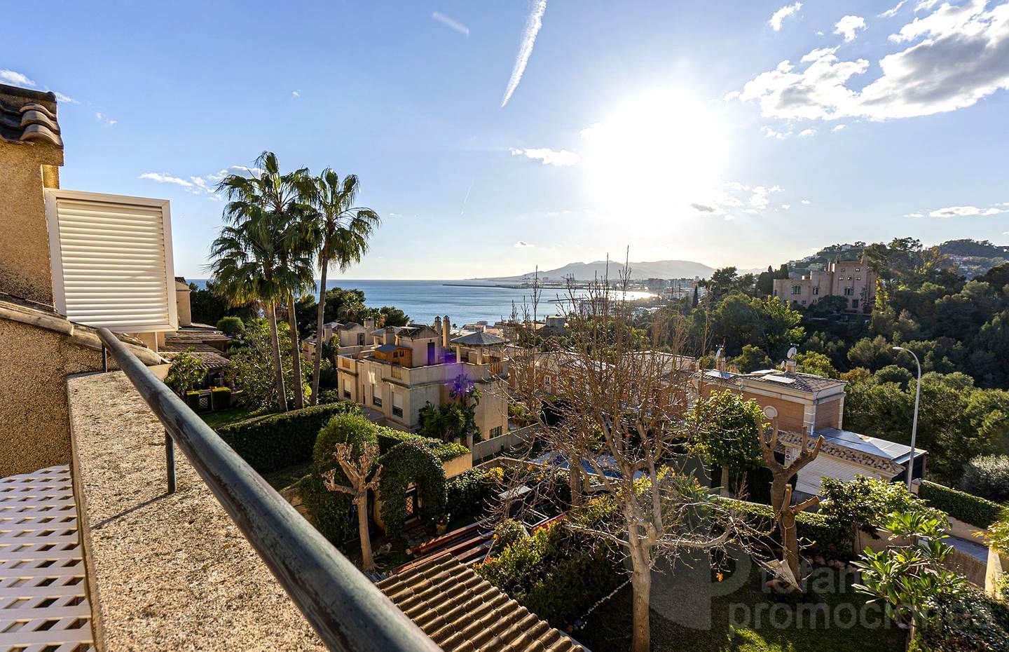 Vista exterior de Casa adosada en venda en Málaga Capital amb Aire condicionat, Calefacció i Jardí privat