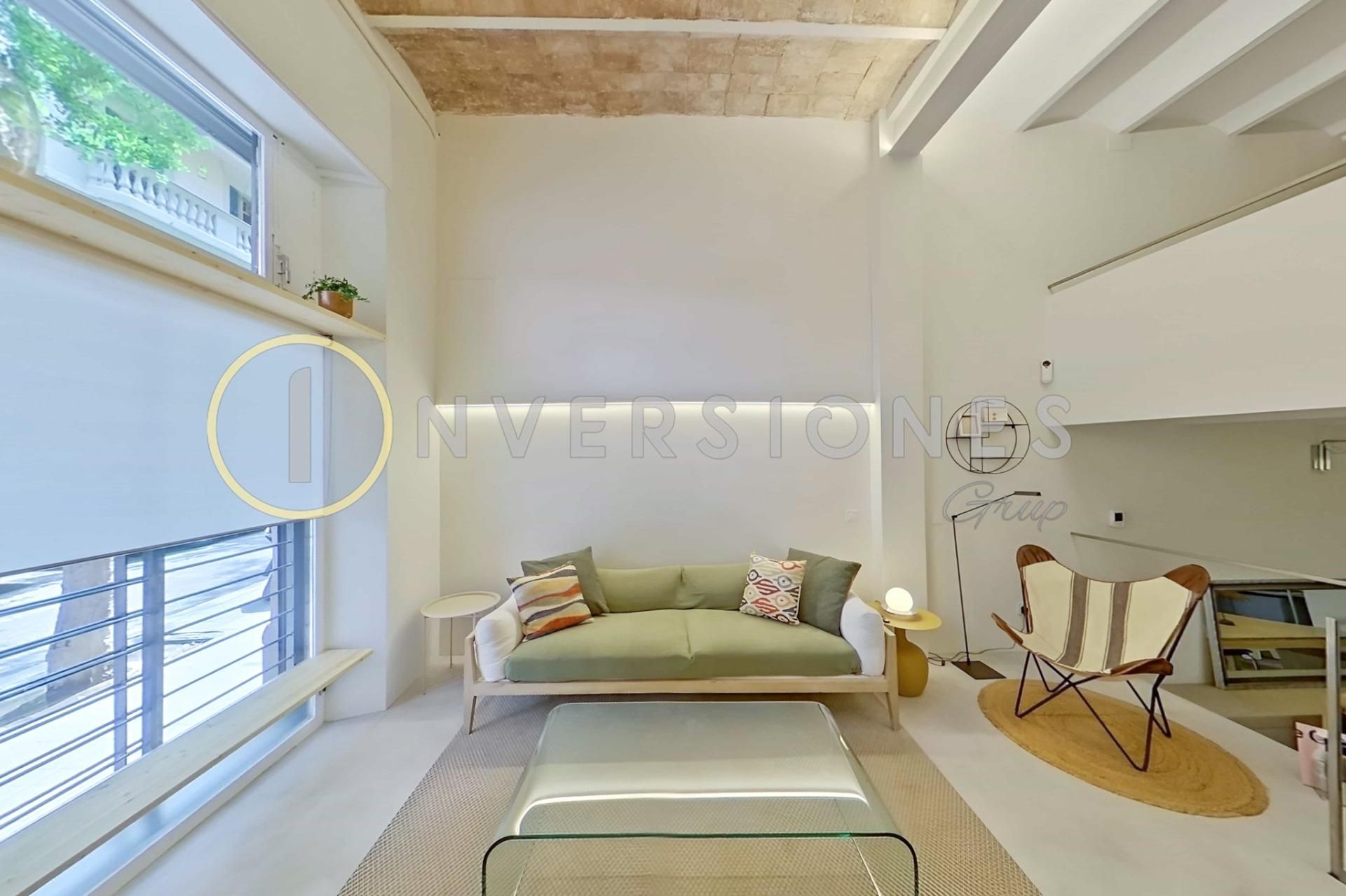 Living room of Duplex to rent in  Barcelona Capital  with Air Conditioner, Heating and Alarm