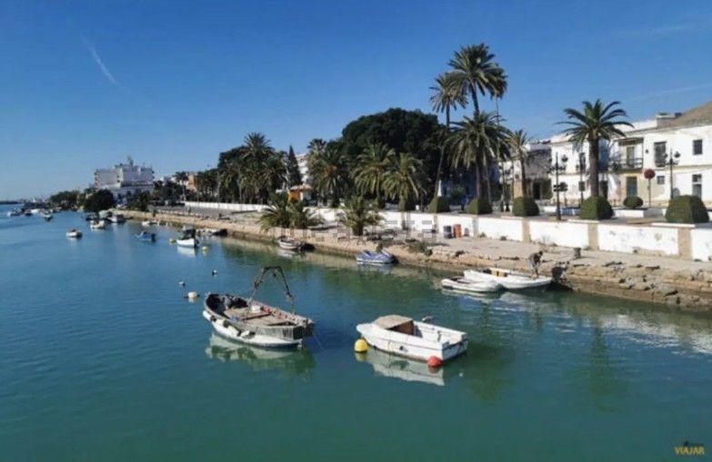 Photo 1 of Flat for sale in Federico Rubio, Plaza de Toros - Ayuntamiento, Cádiz