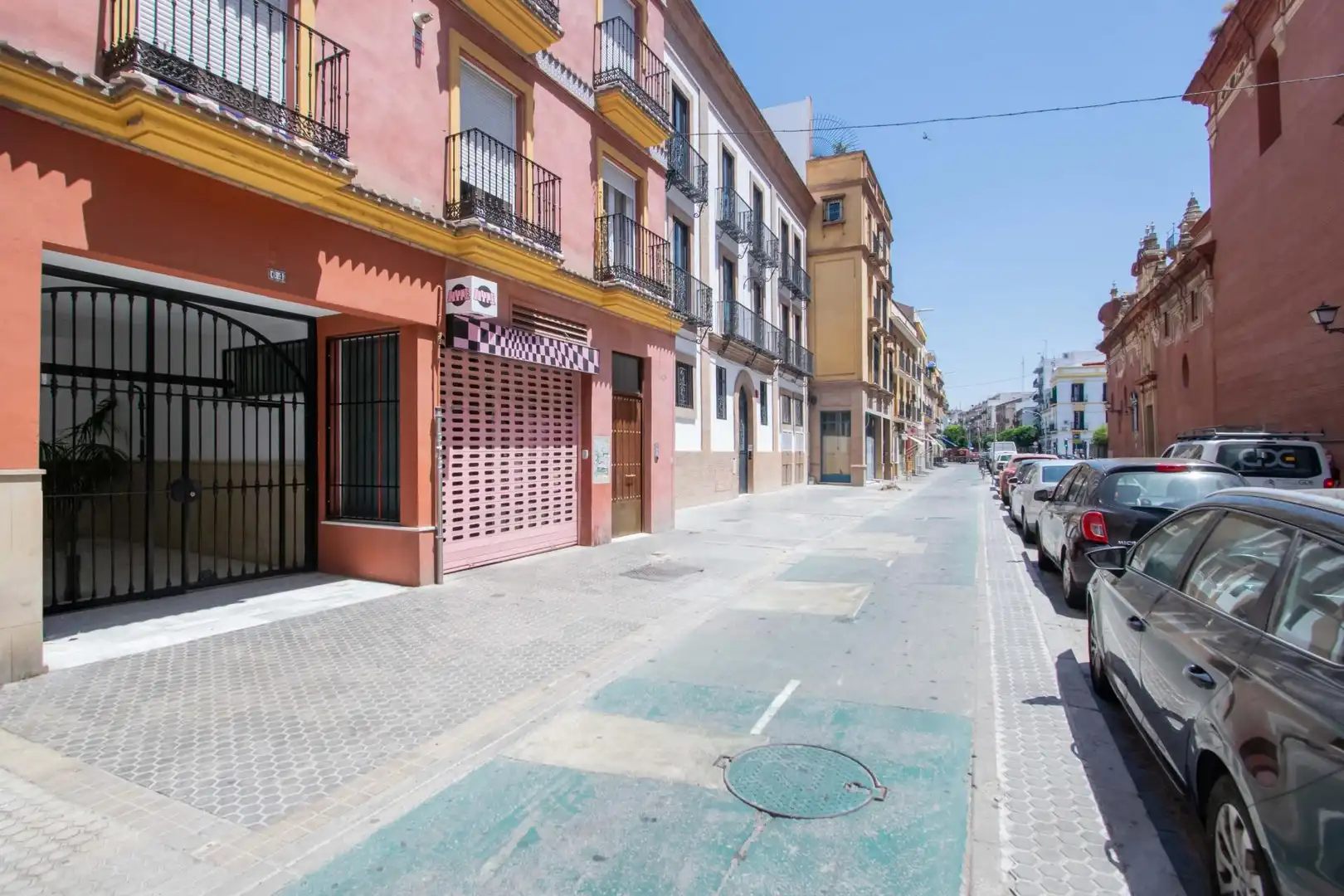 Exterior view of Flat for sale in Sevilla  with Air Conditioner and Heating