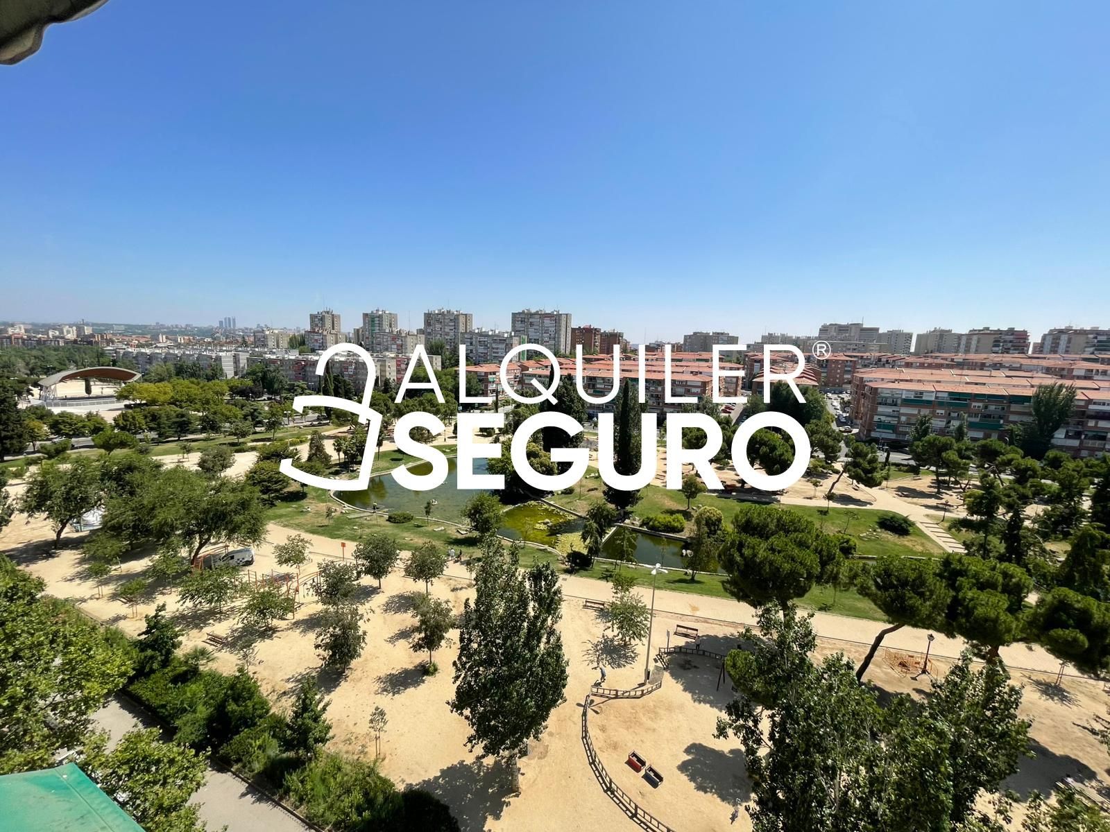 Vista exterior de Pis de lloguer en  Madrid Capital amb Aire condicionat, Calefacció i Moblat