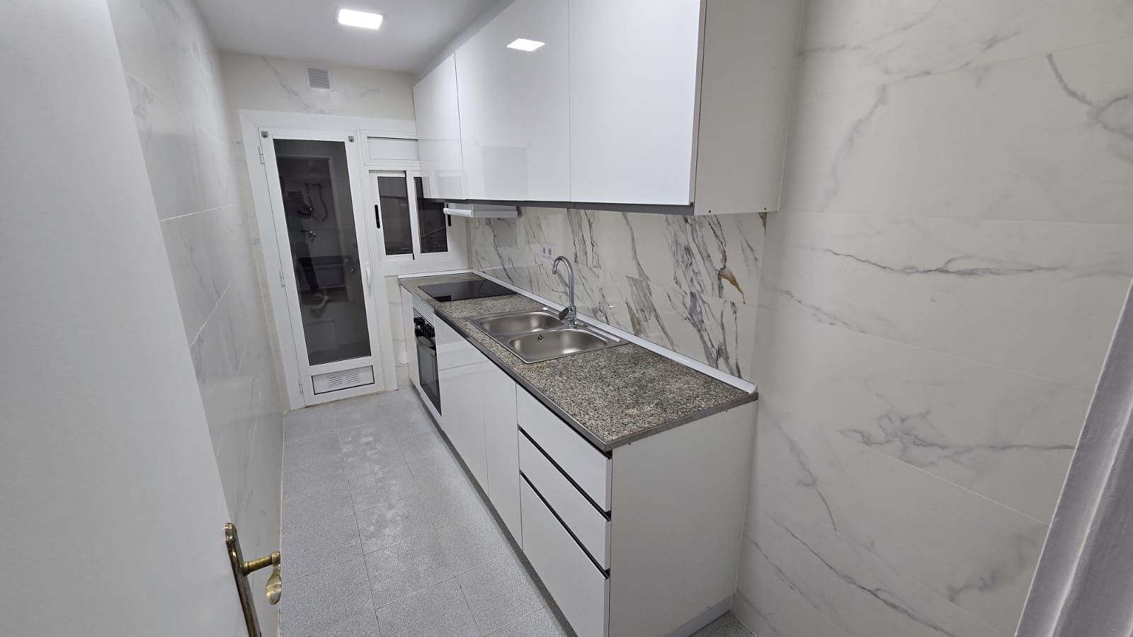 Kitchen of Flat for sale in Mollet del Vallès  with Air Conditioner, Heating and Balcony