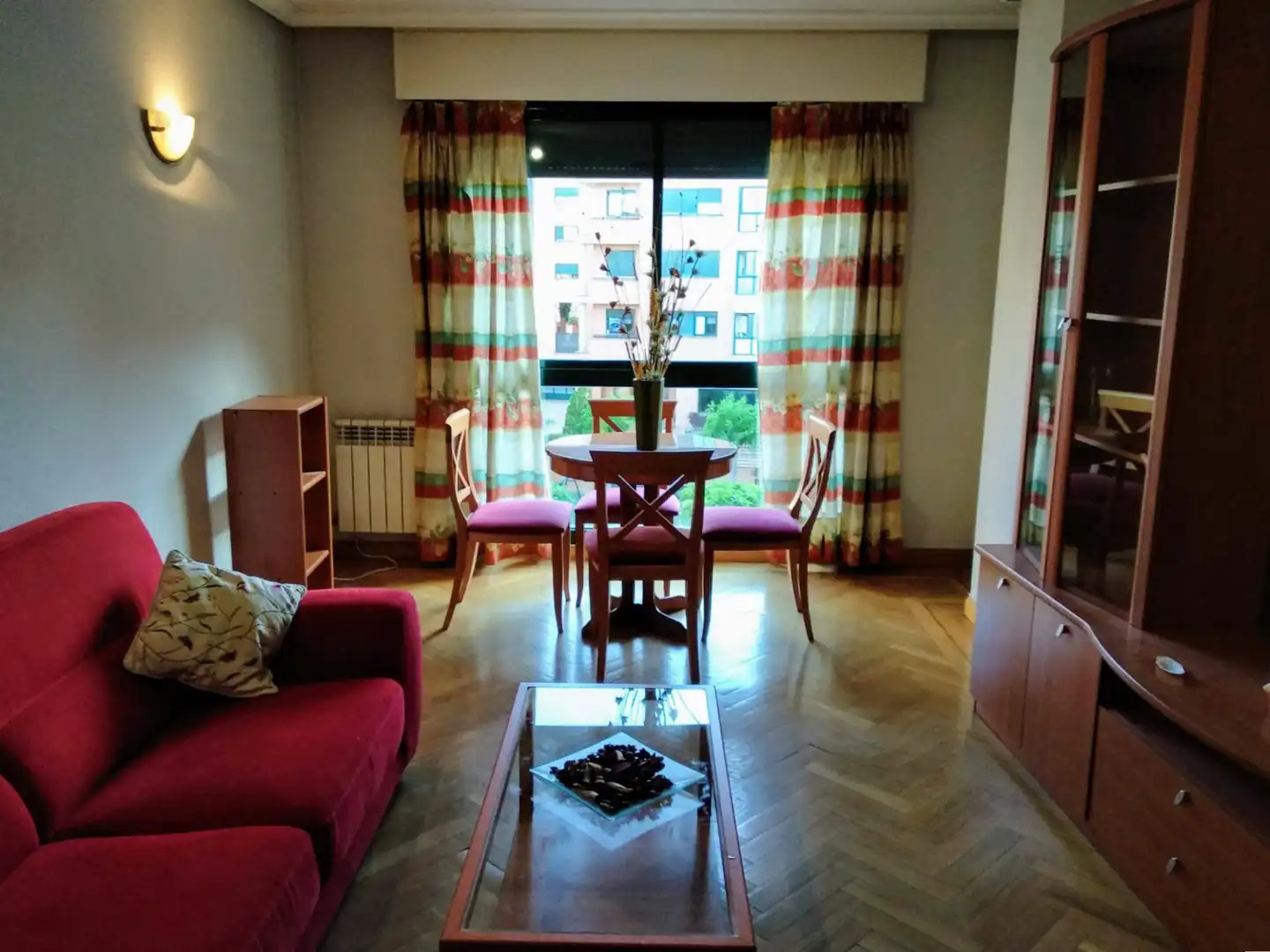 Wohnzimmer von Wohnung zur Miete in Madrid mit Klimaanlage, Heizung und Parkett