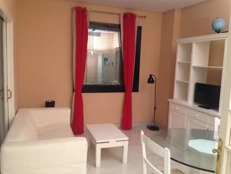 Apartamento de alquiler en Calle Administrador Gutierrez Anaya, Parque Alcosa