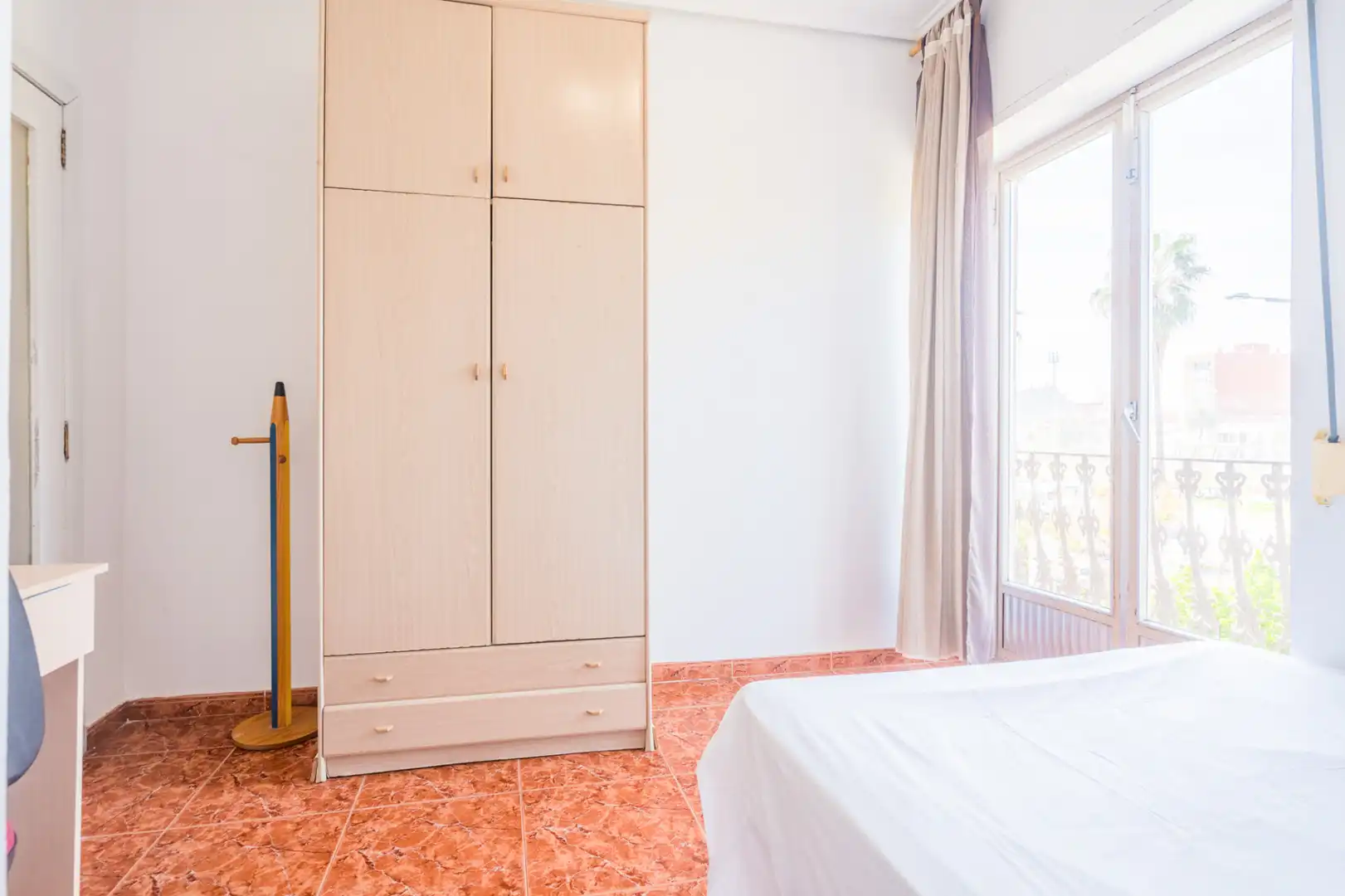 Habitación de Piso en venta en Valencia con Aire acondicionado, Calefacción y Jardín privado