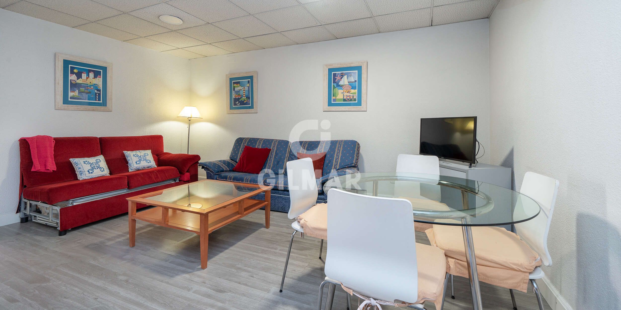 Living room of Single-family semi-detached for sale in  Madrid Capital  with Heating, Private garden and Swimming Pool