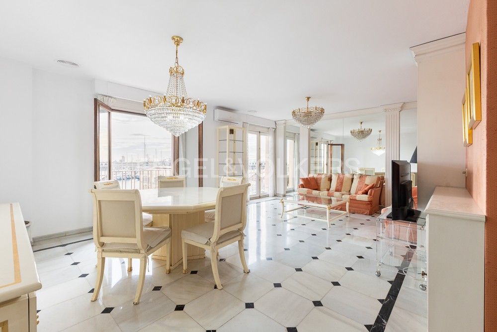 Dining room of Apartment to rent in  Valencia Capital  with Air Conditioner, Heating and Furnished