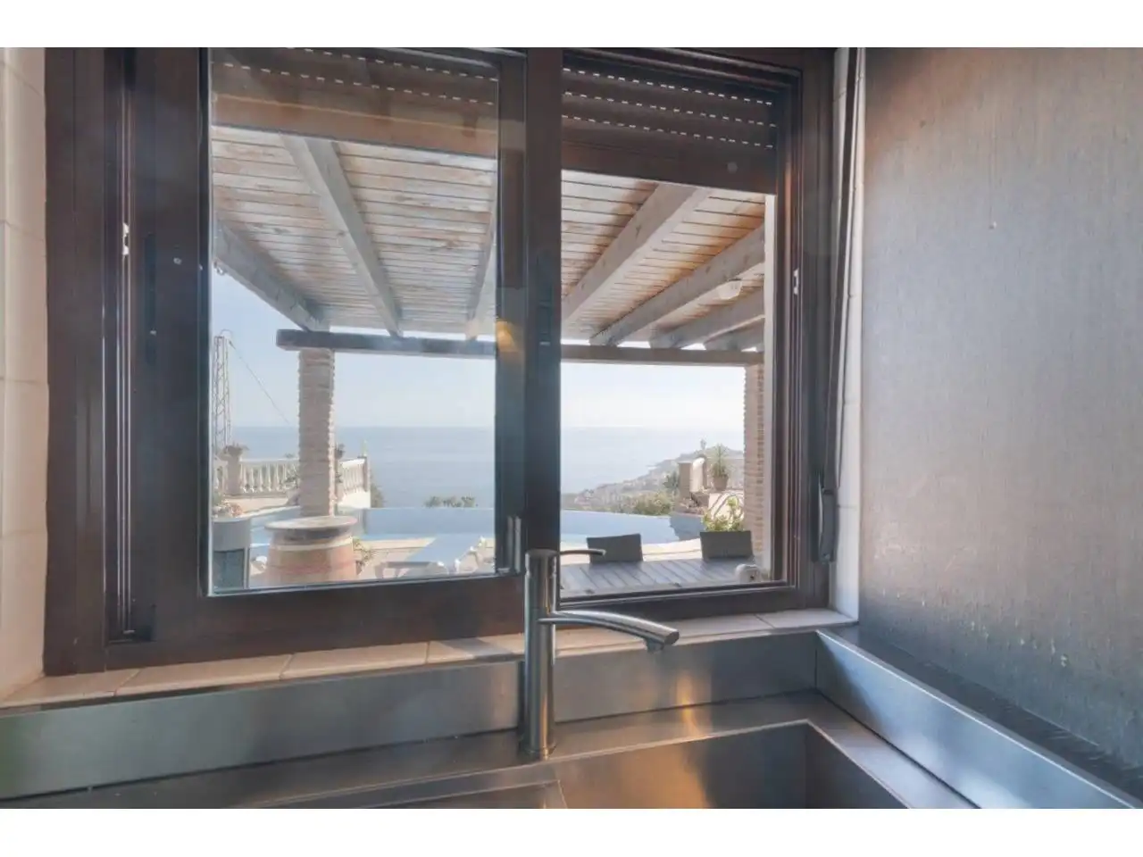 Cocina de Casa o chalet en venta en Almuñécar con Jardín privado, Terraza y Piscina